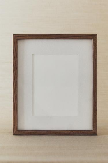 WOODEN AND LINEN PHOTO FRAME - Brown by Zara