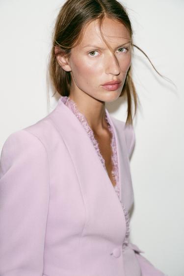 VESTE AJUSTÉE EN DENTELLE À ÉPAULETTES - Lilas de Zara - Image 4