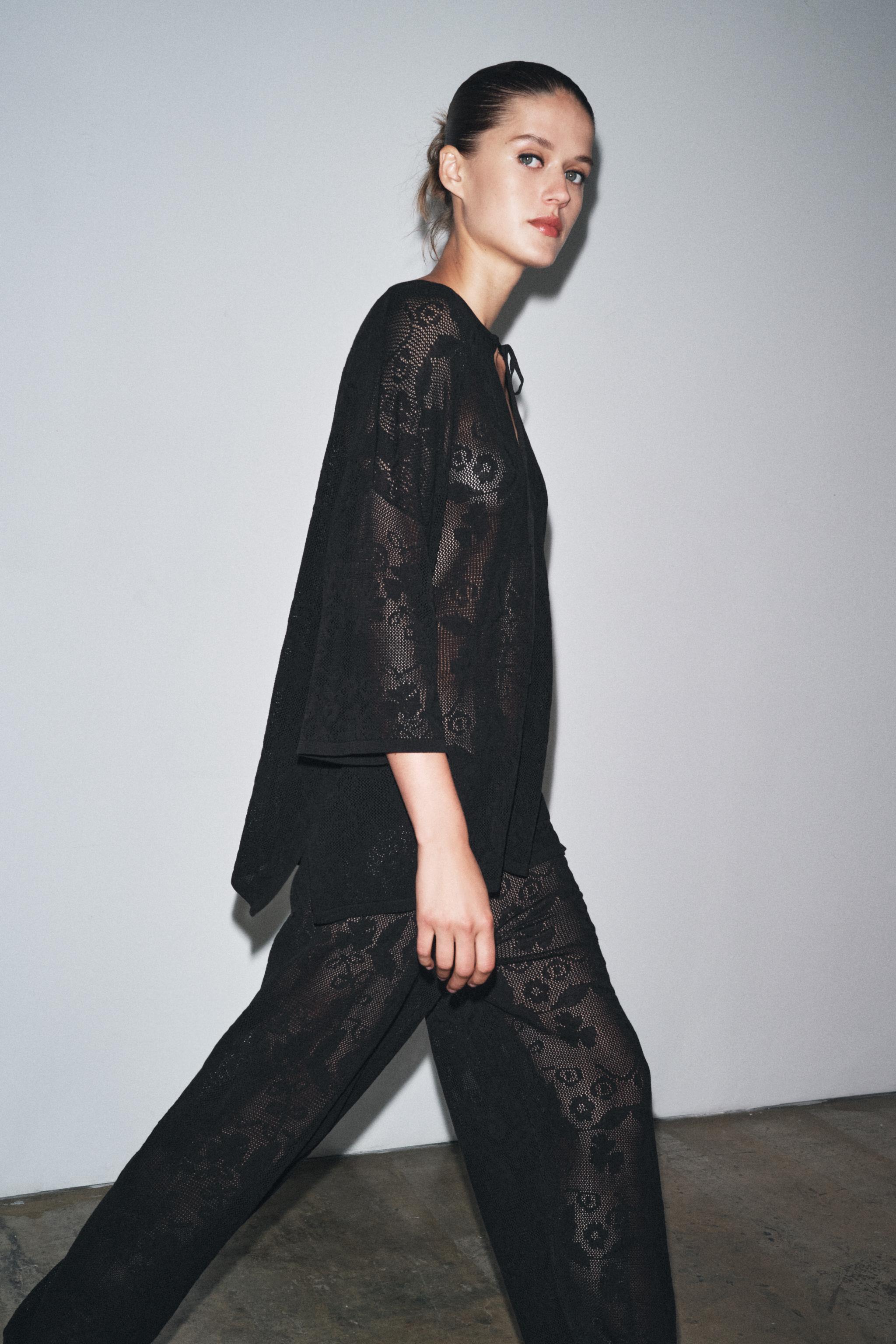 TOP OVERSIZE EN MAILLE TEXTURÉE À FLEURS