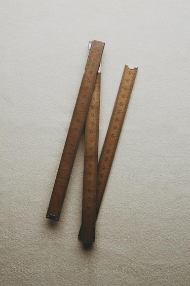 FOLDING BIRCH WOOD TAPE MEASURE - Brown by Zara