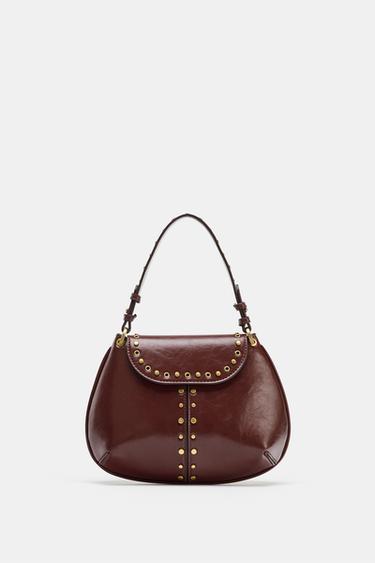 BOLSO DE HOMBRO TACHAS - Rojo Burdeos de Zara
