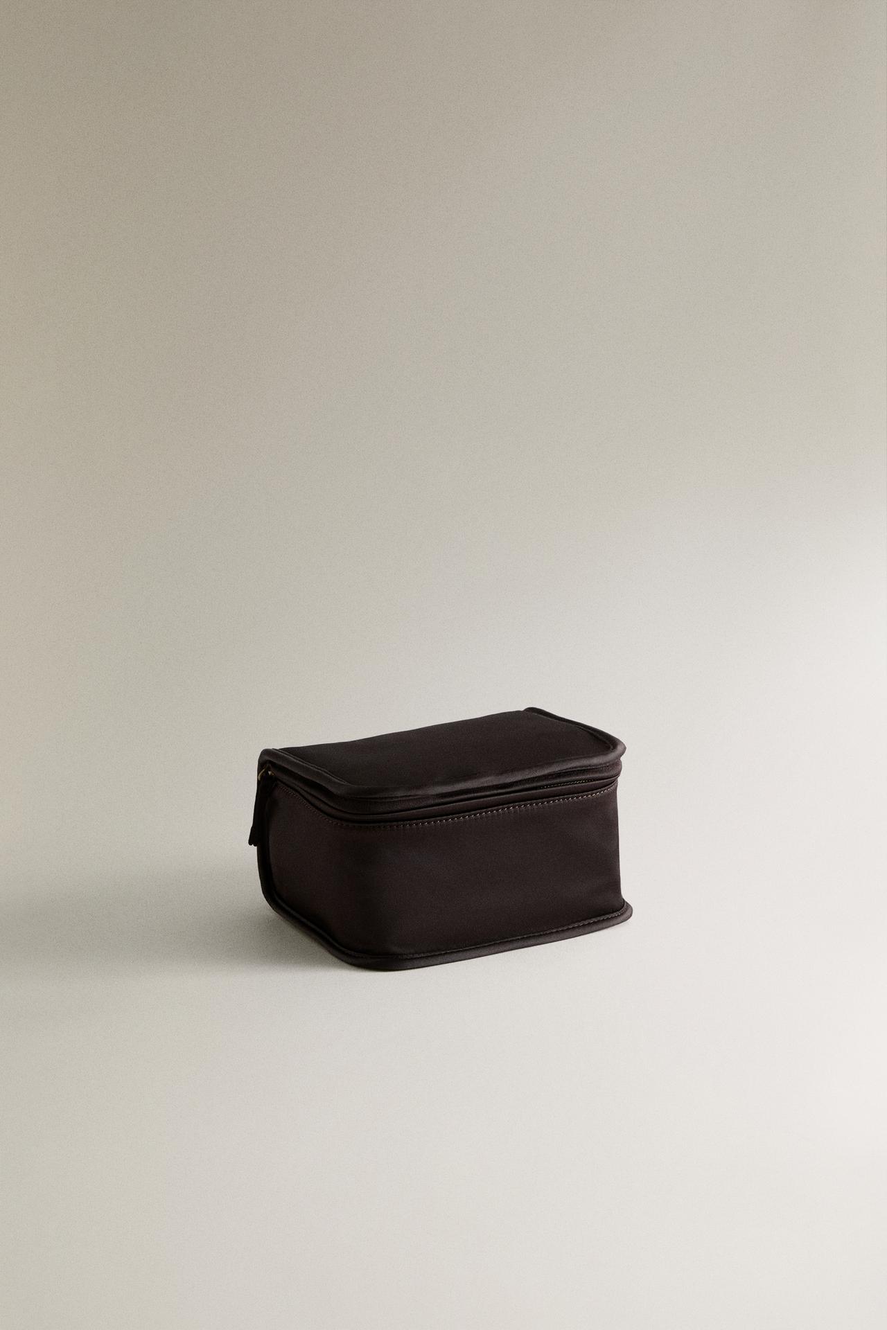 MEDIUM SATEEN MAKEUP BAG — Chocolate Brown