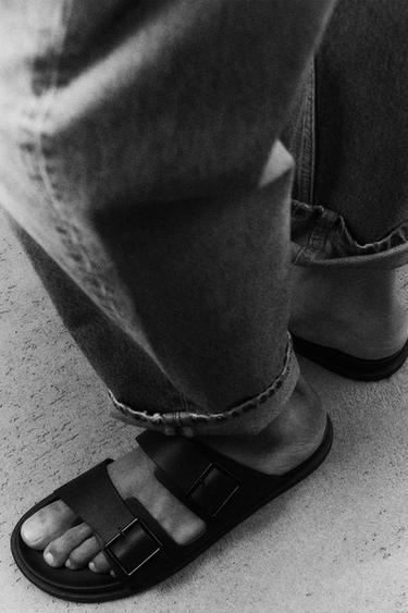 صندل بشريطين مزدوجين - أسود by Zara