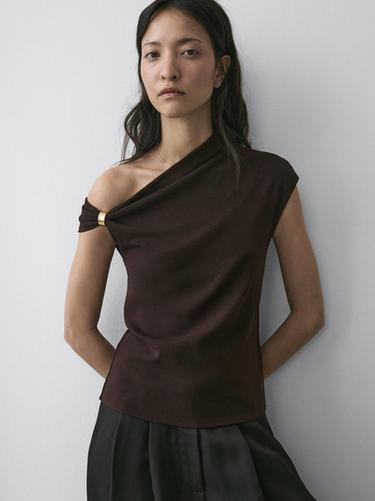 Zara Asymmetric top with brooch detail - Brown