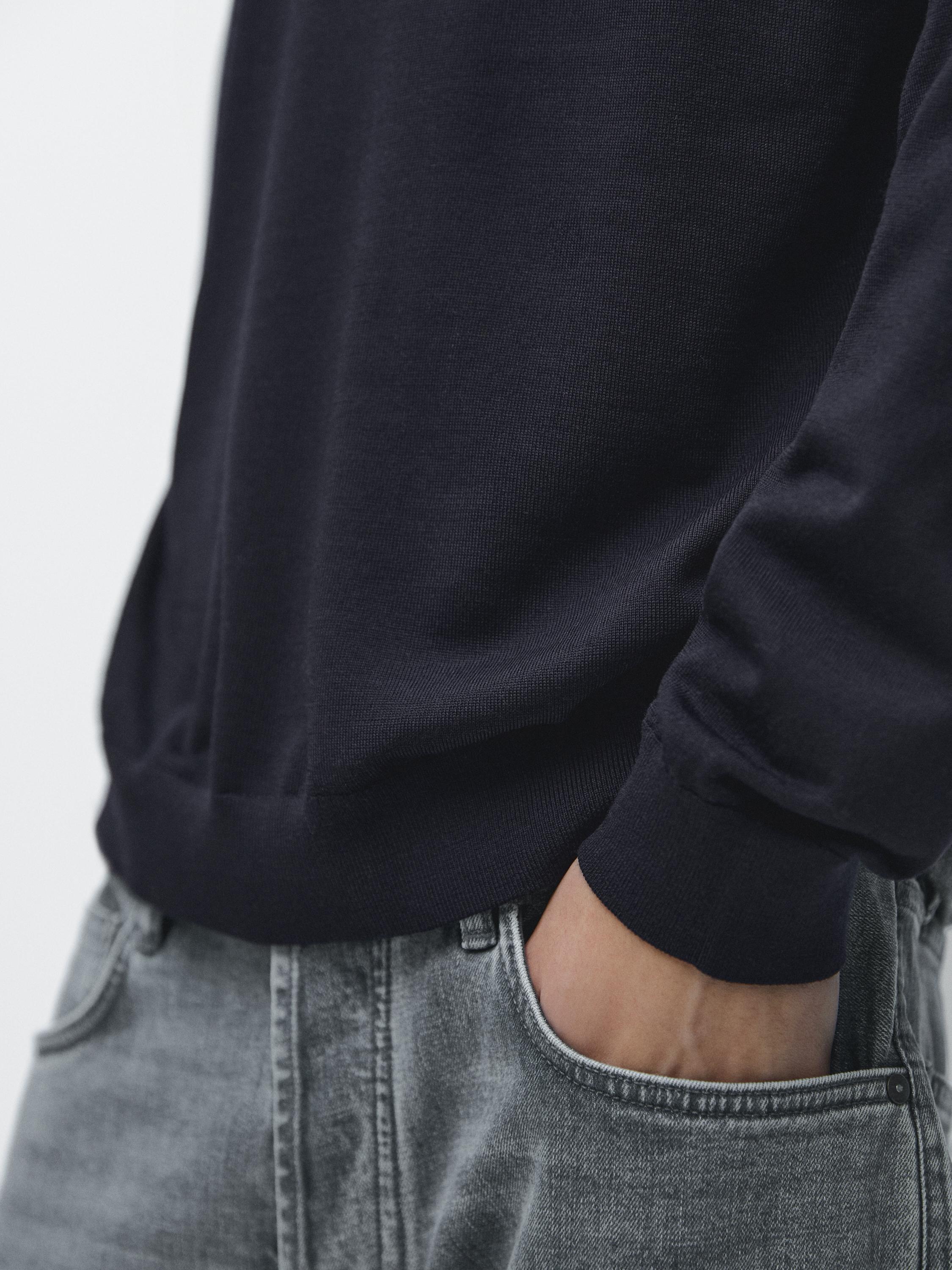 100% wool knit sweater with polo collar