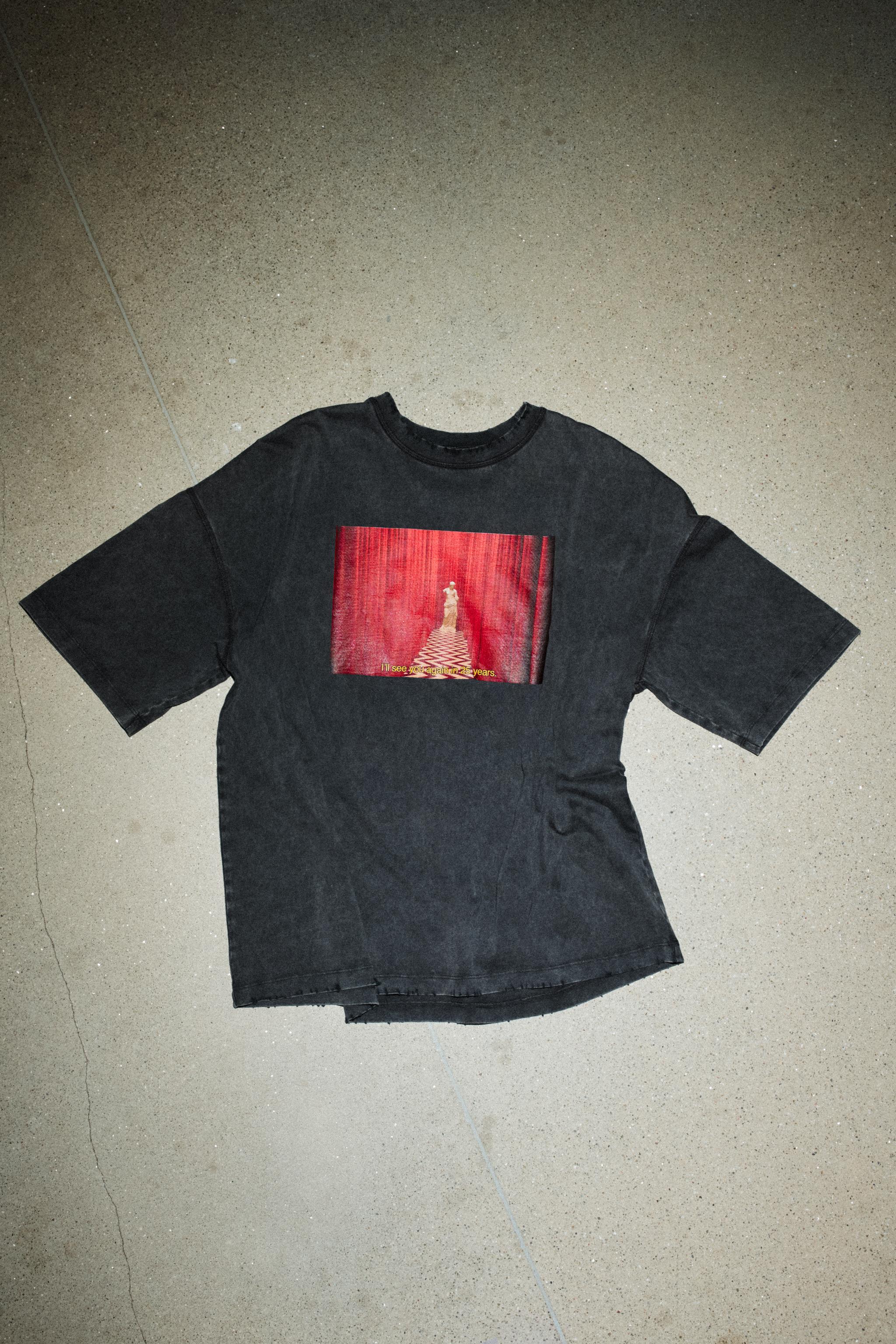 TWIN PEAKS© METALLIC PRINT T-SHIRT