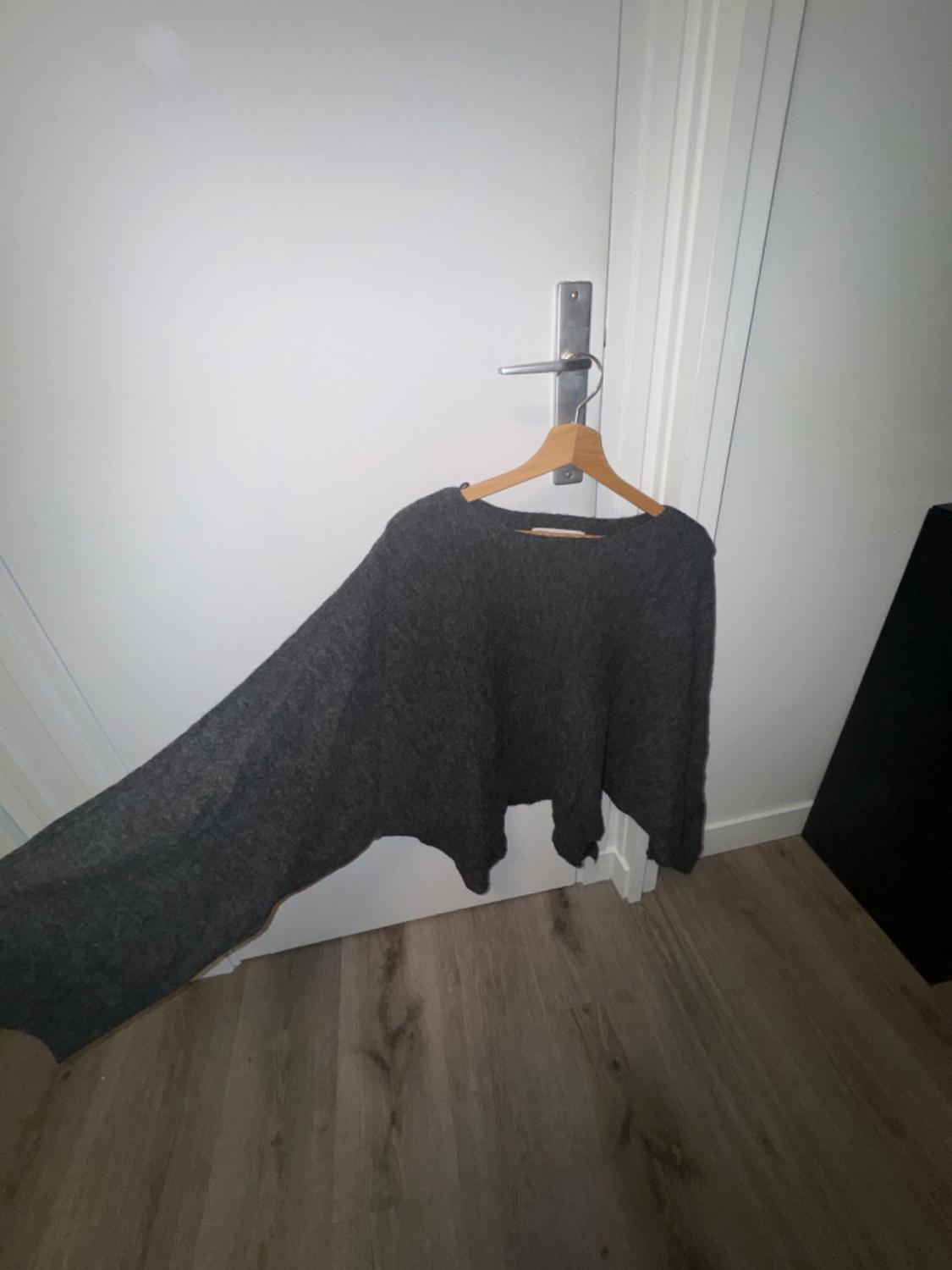KNIT SWEATER WITH LOOSE-FIT SLEEVES - Image 2