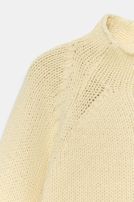 PULL EN GROSSE MAILLE - Écru de Zara - Image 7