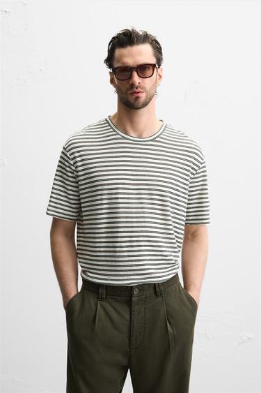 STRIPED LINEN BLEND T-SHIRT - striped by Zara