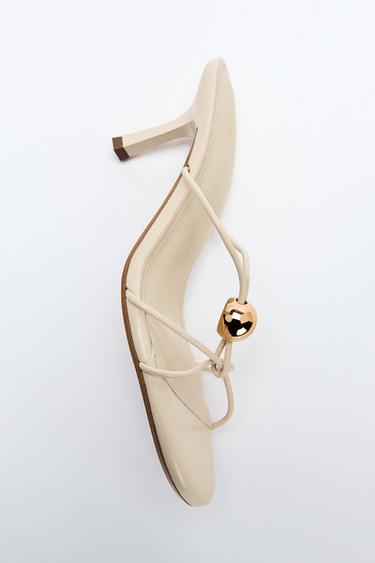 HEELED SANDALS WITH METAL DETAIL - Ecru by Zara