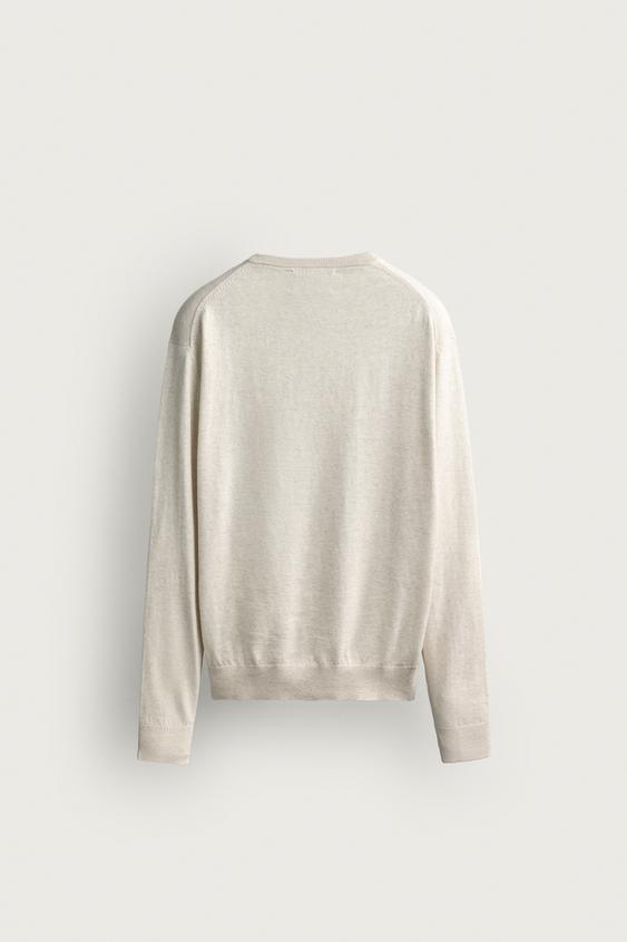 PULL REGULAR FIT À COL EN V - Écru / Chiné de Zara - Image 6