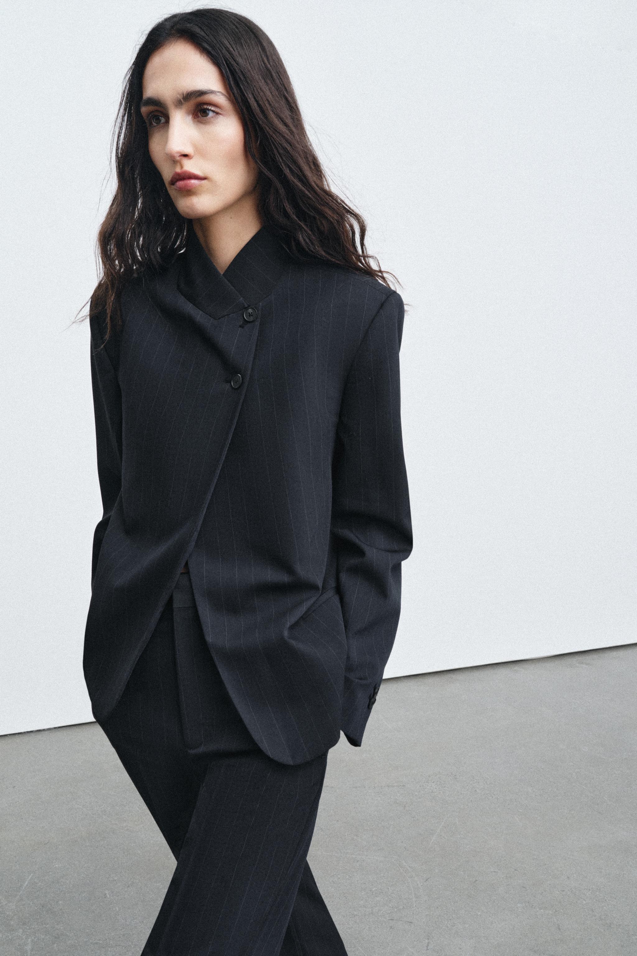 ZW COLLECTION PINSTRIPE HIGH NECK BLAZER