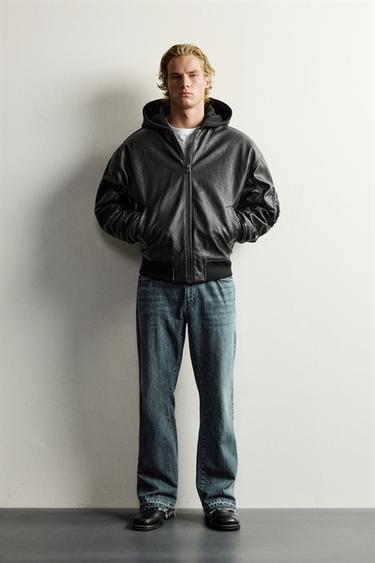 CAZADORA BOMBER EFECTO PIEL CAPUCHA COMBINADA - Negro / Marrón de Zara