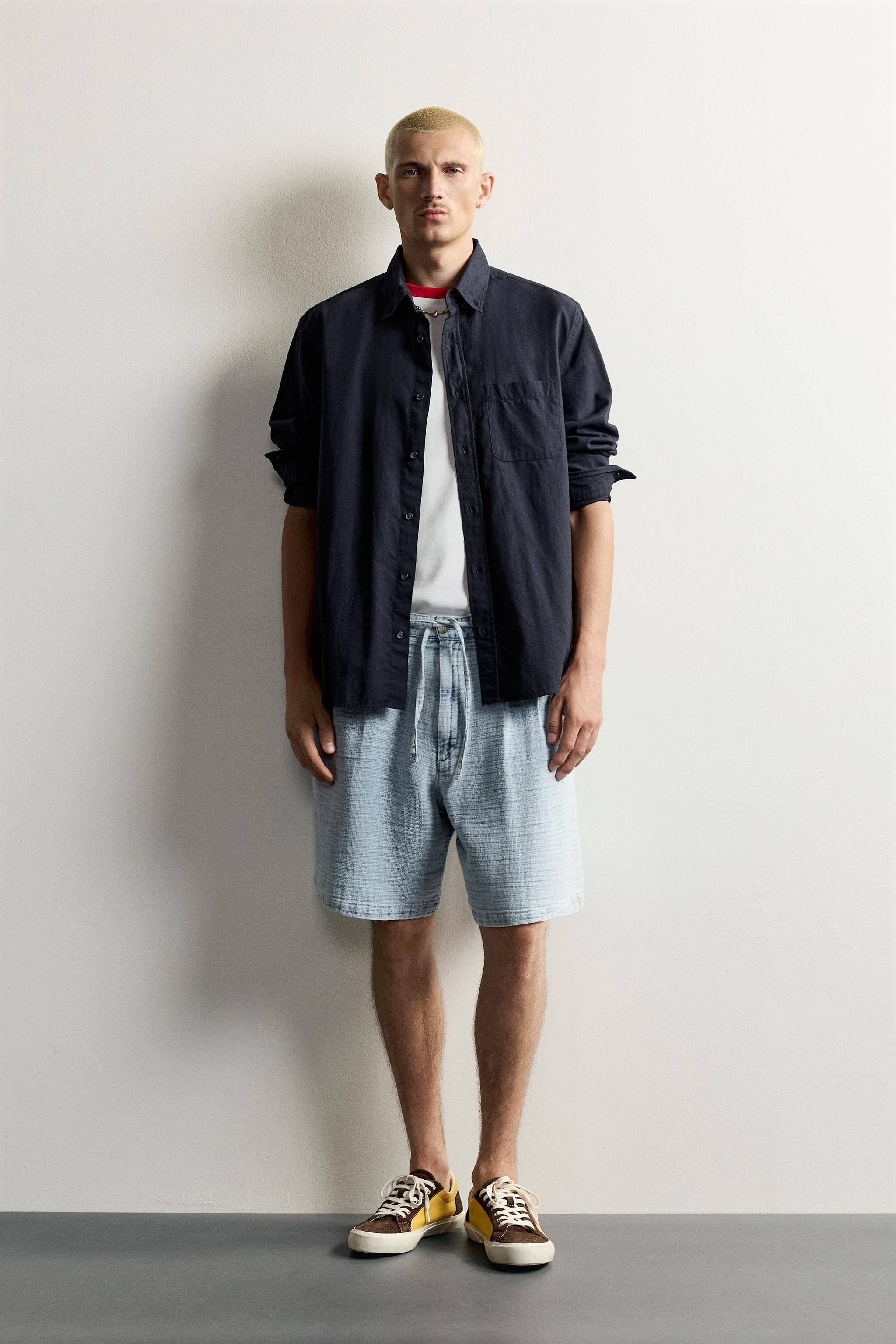 SOFT STRUCTURED PLEATED BERMUDA SHORTS