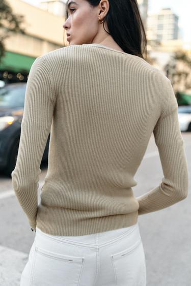 GILET EN MAILLE CÔTELÉE AVEC LISERÉS EN CONTRASTE - Pierre de Zara - Image 4