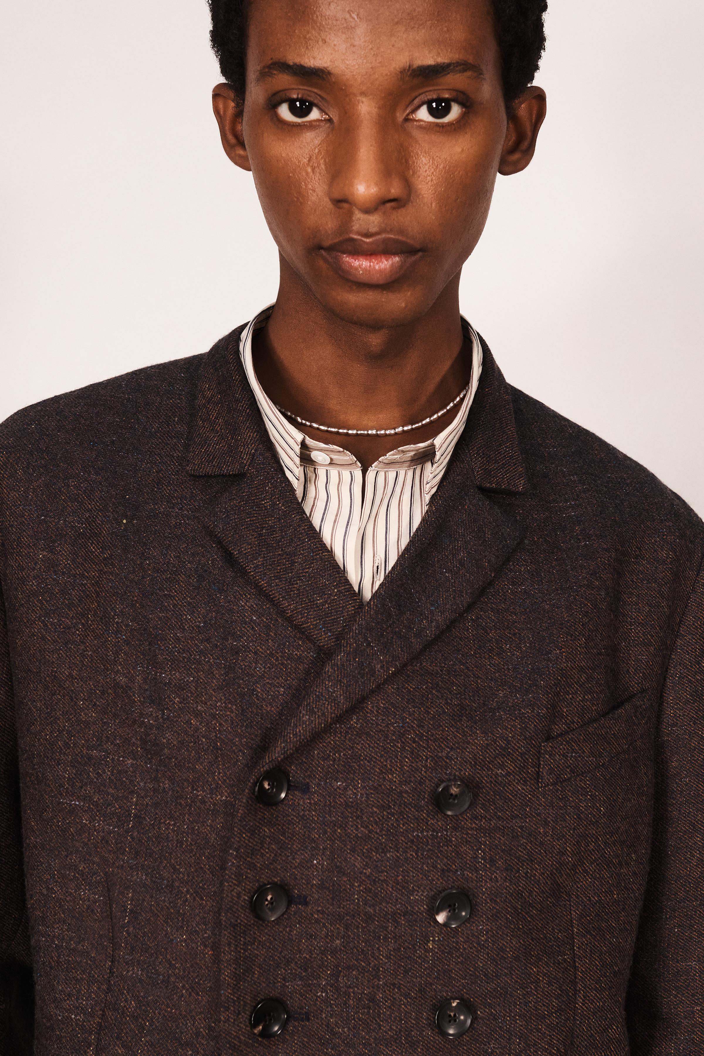 STRUCTURED WOOL-BLEND DOUBLE-BREASTED SUIT BLAZER