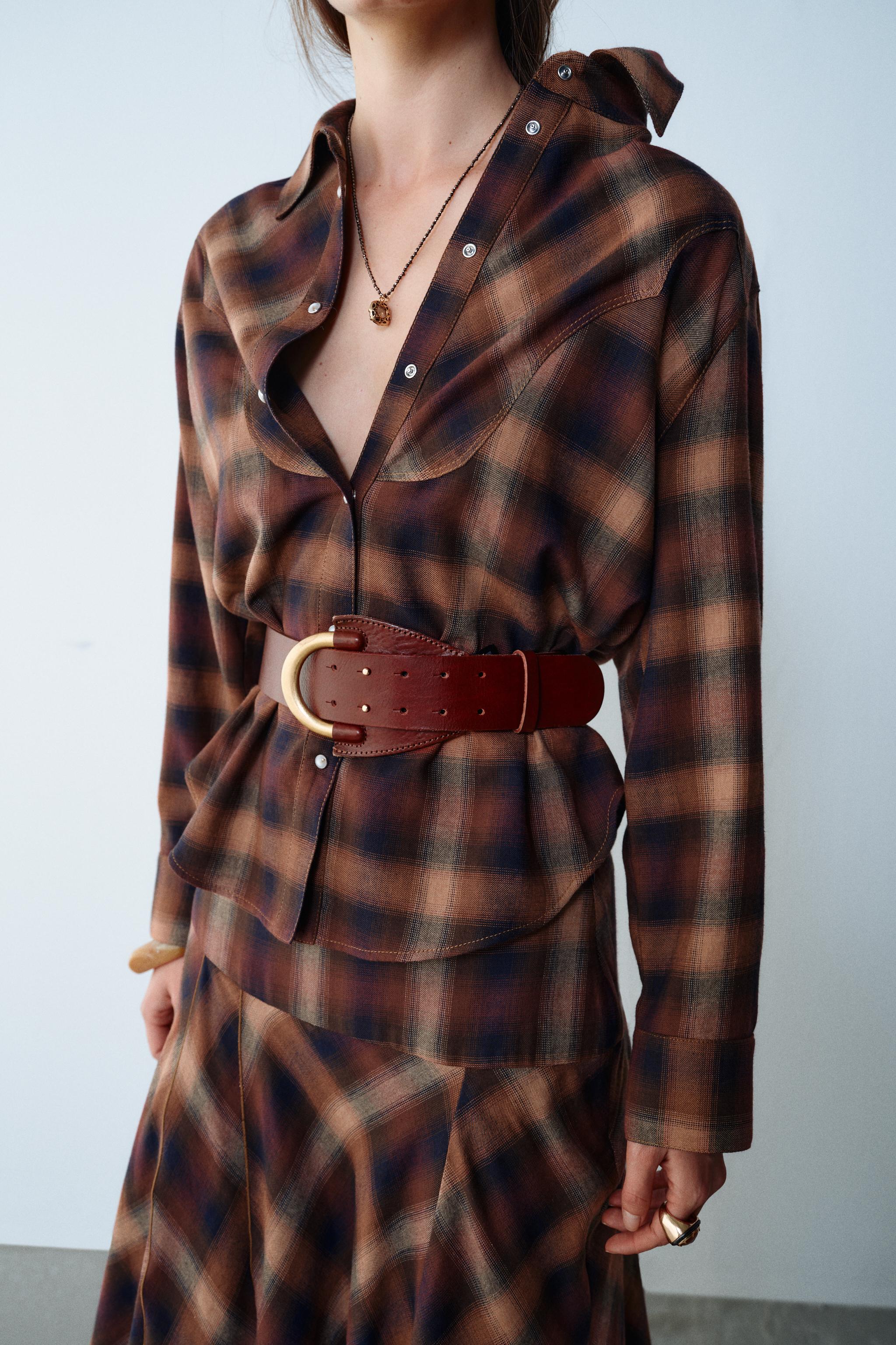 CHEMISE À CARREAUX