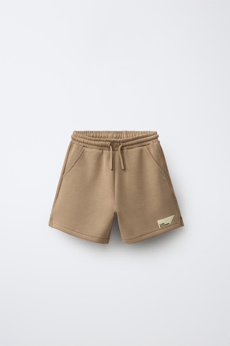 Bermuda etiqueta interlock