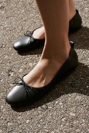 БАЛЕТКИ С БАНТОМ — Черный от Zara — изображение 0