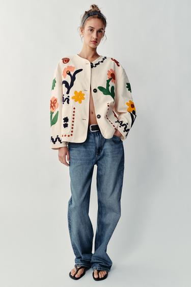 CAZADORA BORDADOS FLORES - Crudo de Zara