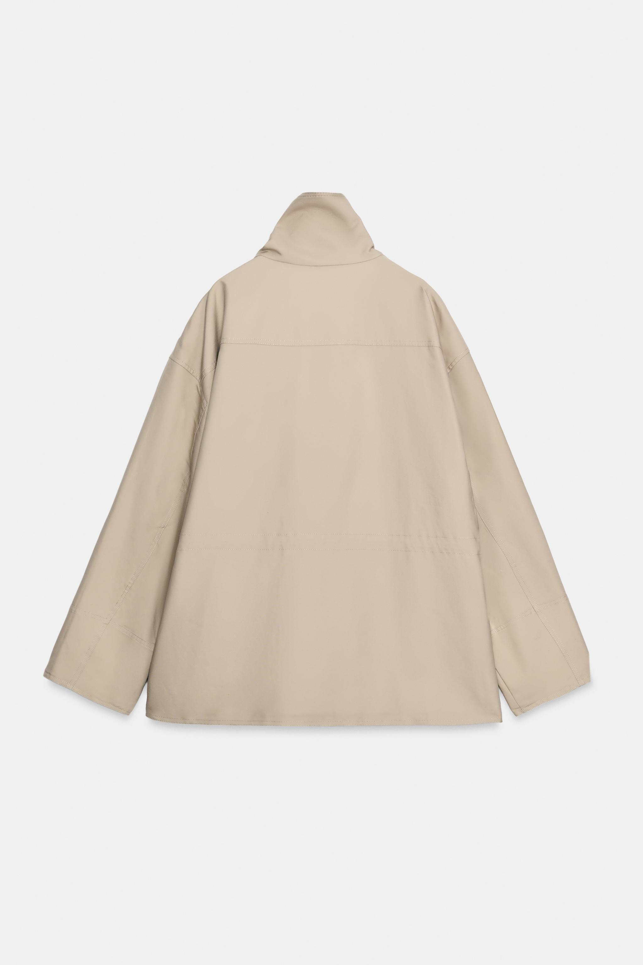 HIGH-NECK POCKET JACKET