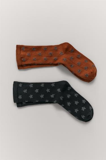 PACK DOS CALCETINES LARGOS ESTRELLAS BRILLO - Negro de Zara