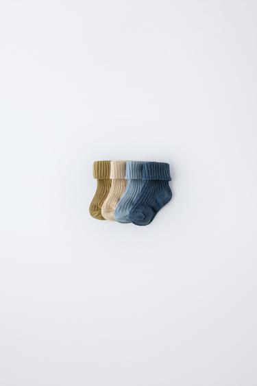 LOT DE QUATRE PAIRES DE CHAUSSETTES DE COULEURS - Bleuté de Zara - Image 1