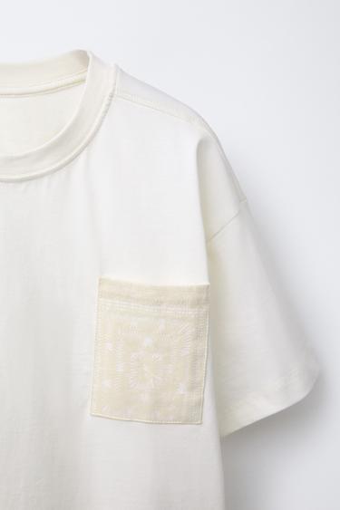 T-SHIRT À POCHE IMPRIMÉE - Blanc de Zara - Image 2