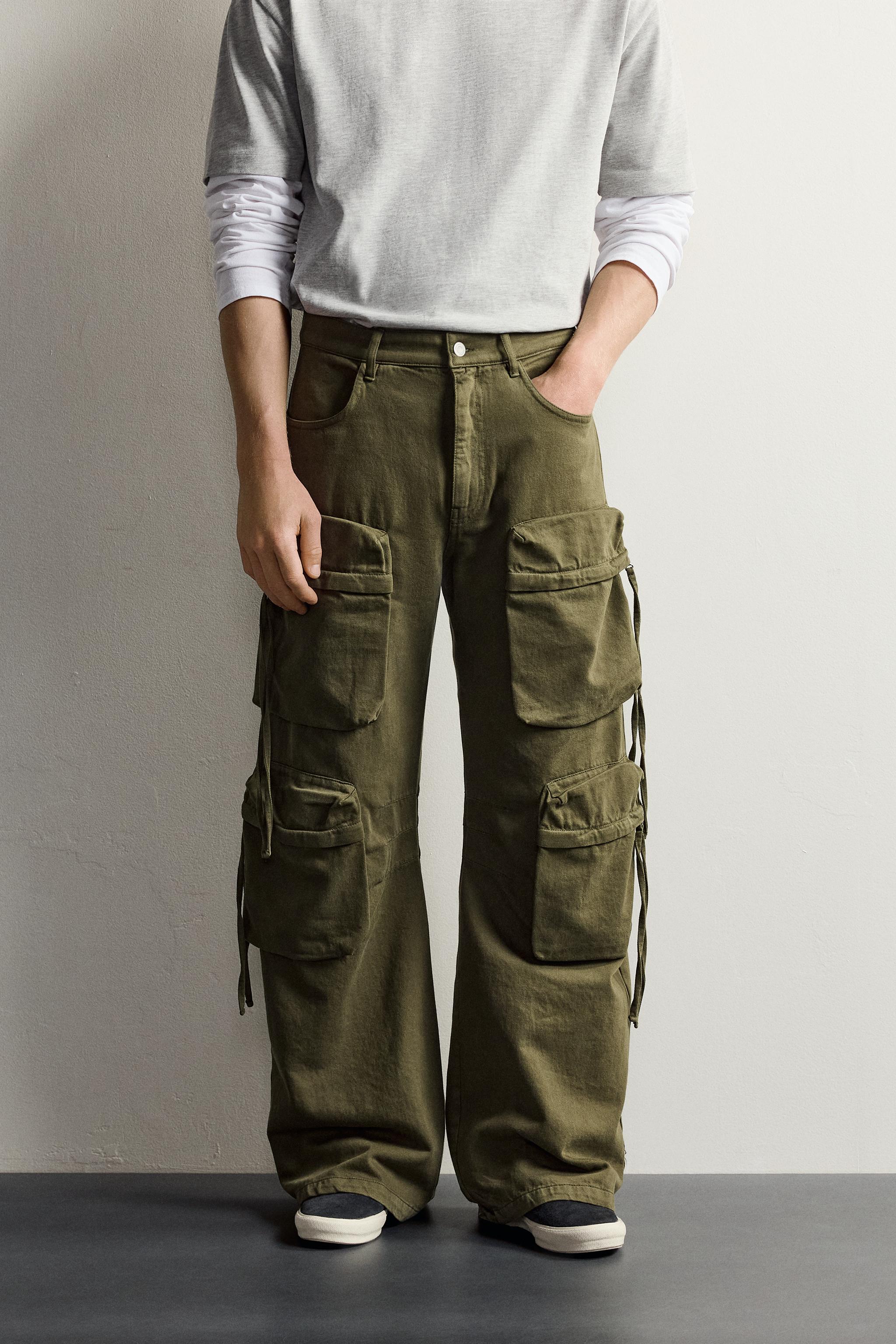 RELAXED FIT CARGO PANTS