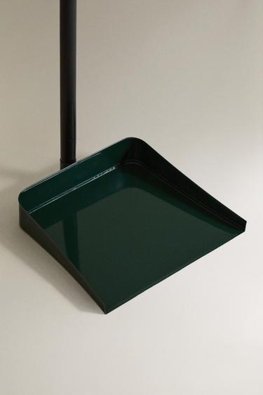 WOODEN DUSTPAN - Black / Green by Zara - Image 1