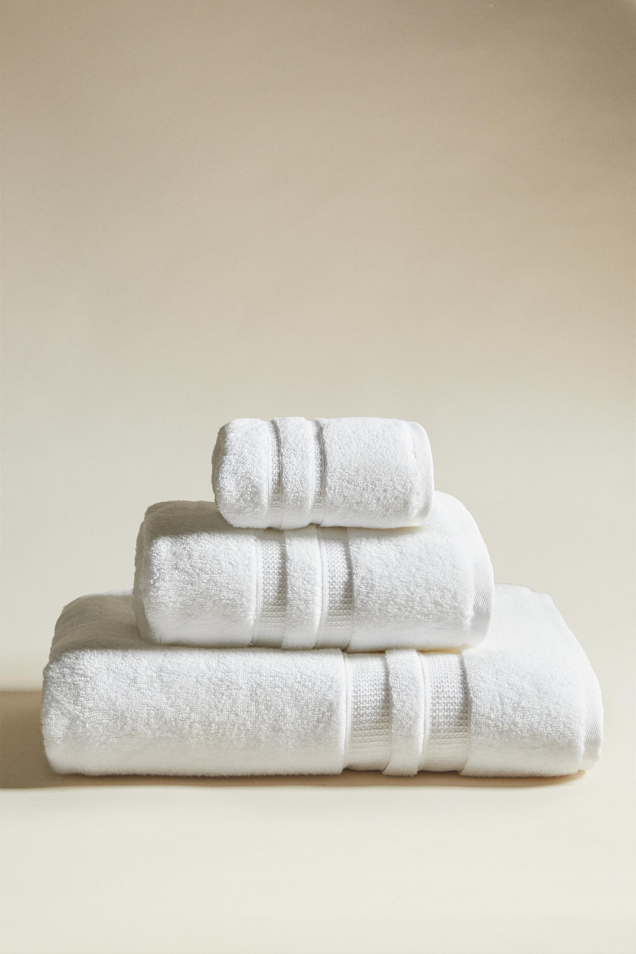 EXTRA SOFT TOWEL WITH DOUBLE BORDER - Ivory