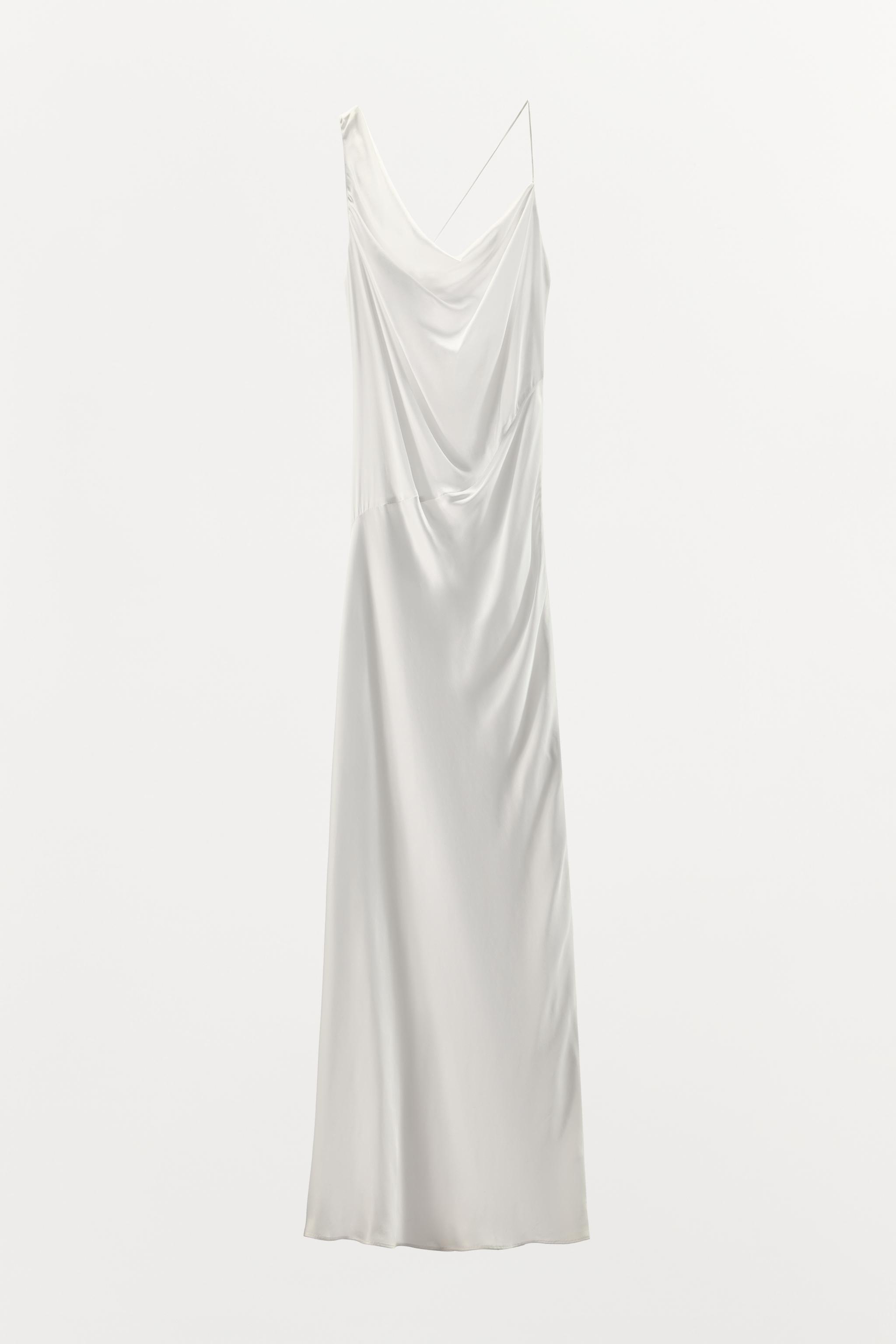 ROBE SATINÉE DÉCOLLETÉ DOS