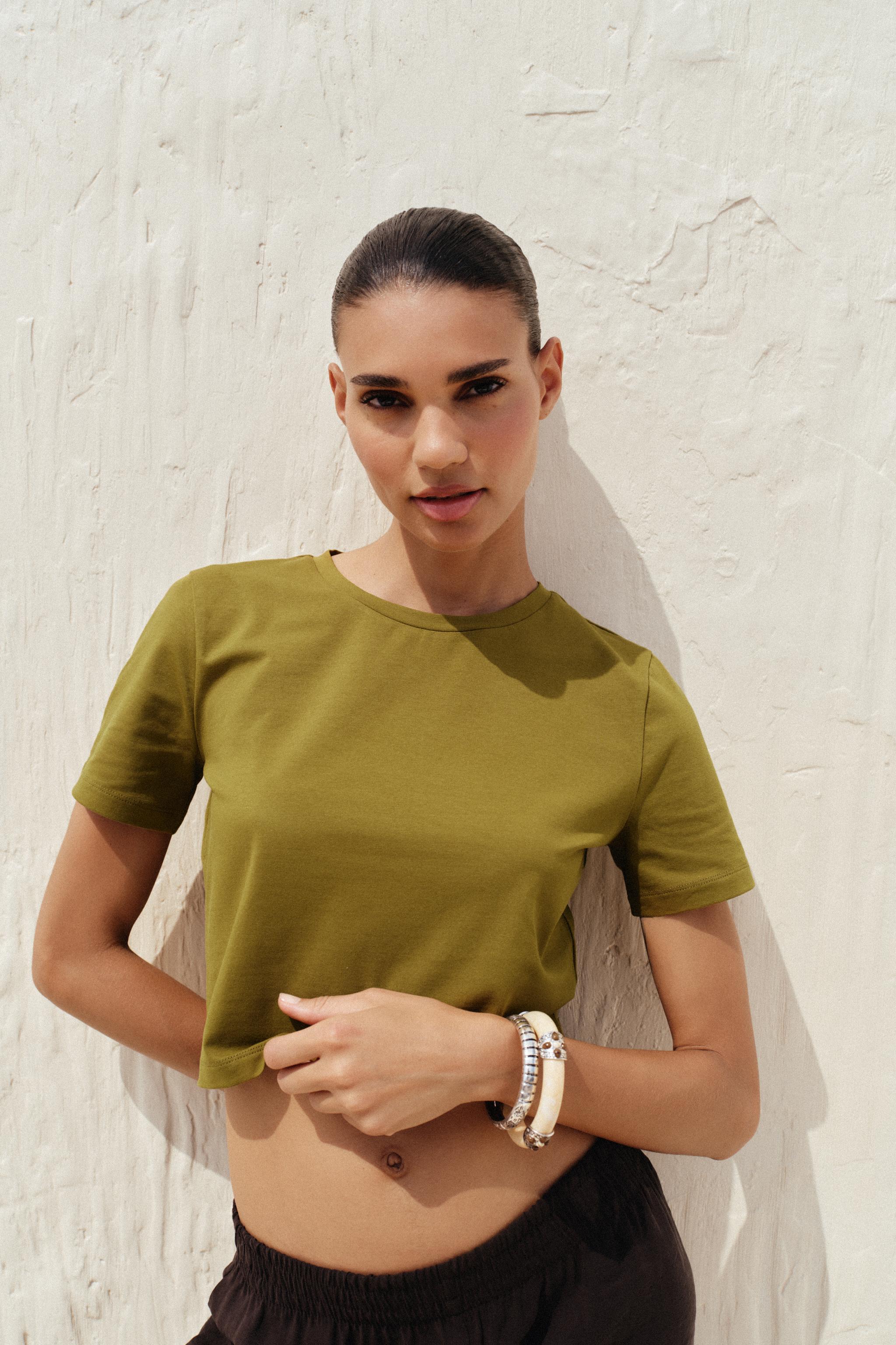 Green T-shirt women's | ZARA Georgia