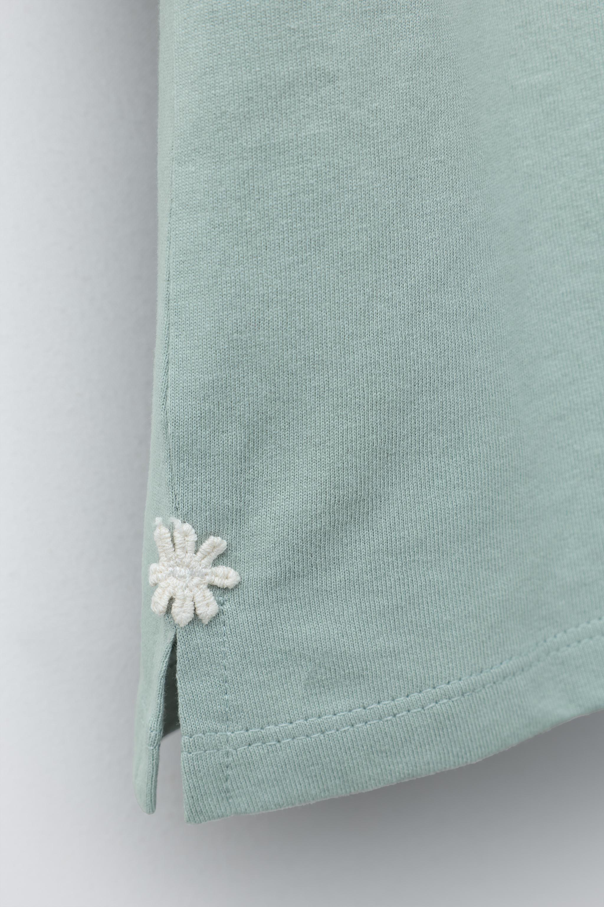 DAISY LACE T-SHIRT