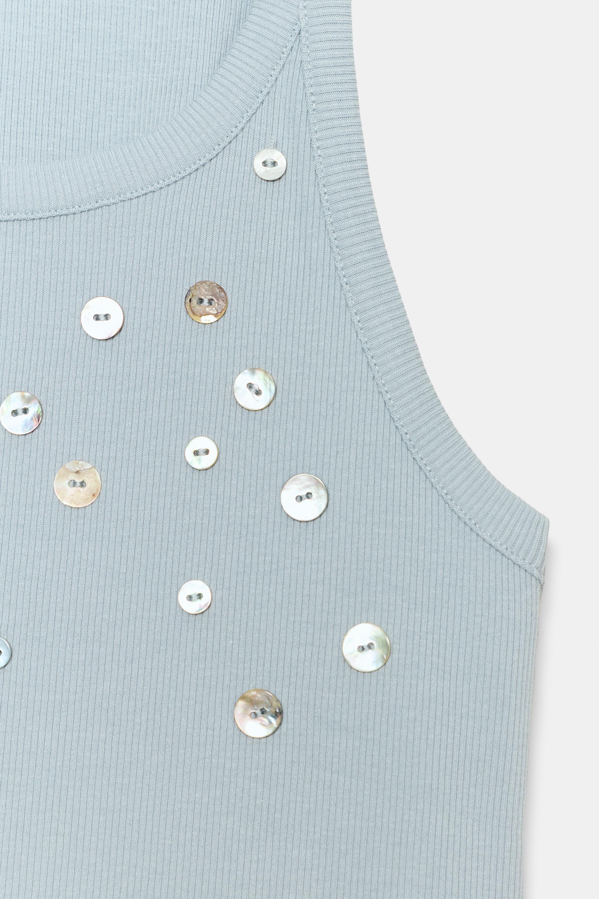 BUTTONED RIB TOP