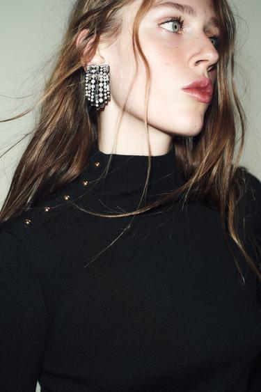 SUÉTER PUNTO BOTONES - Negro de Zara