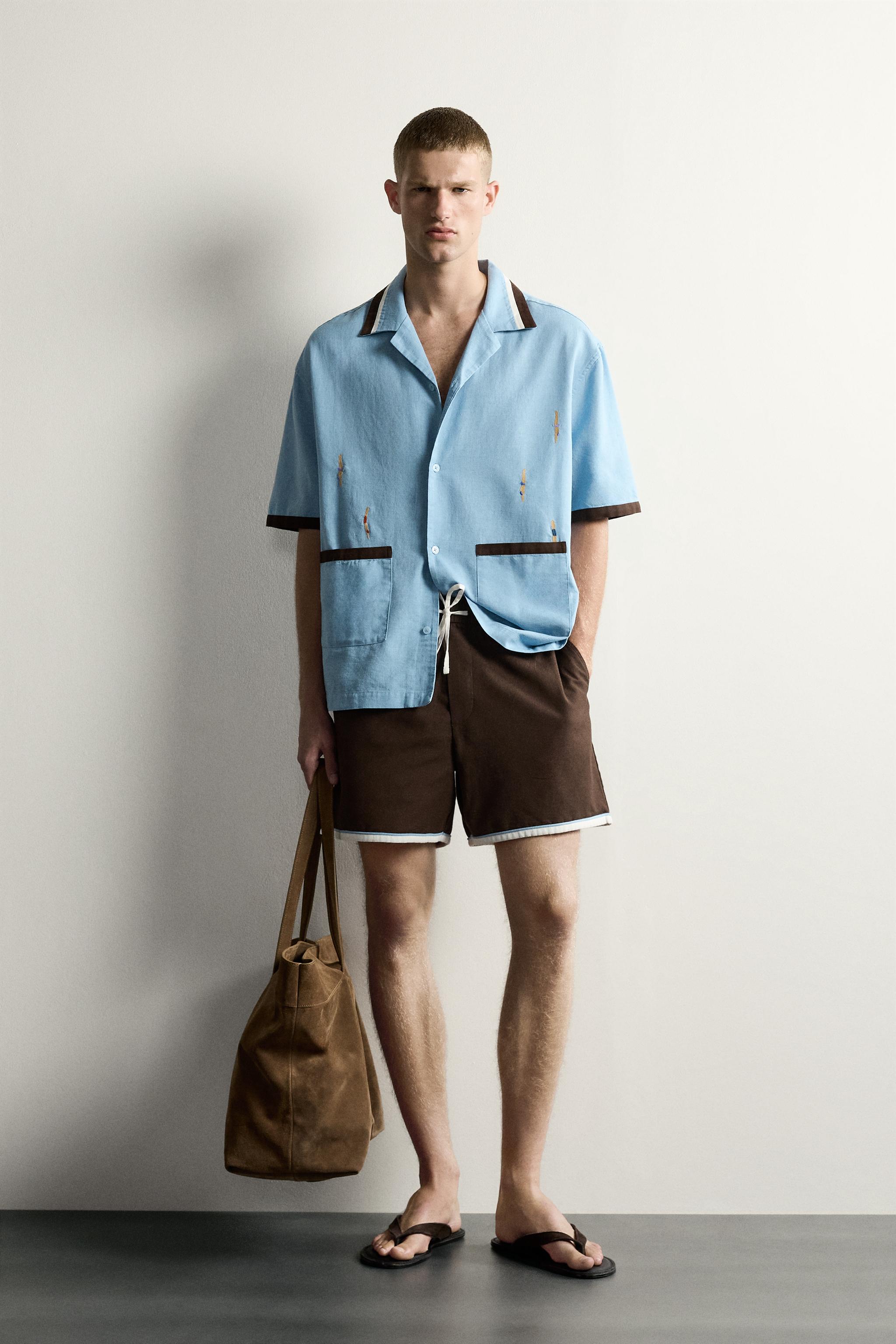 CONTRAST HEM SHORTS