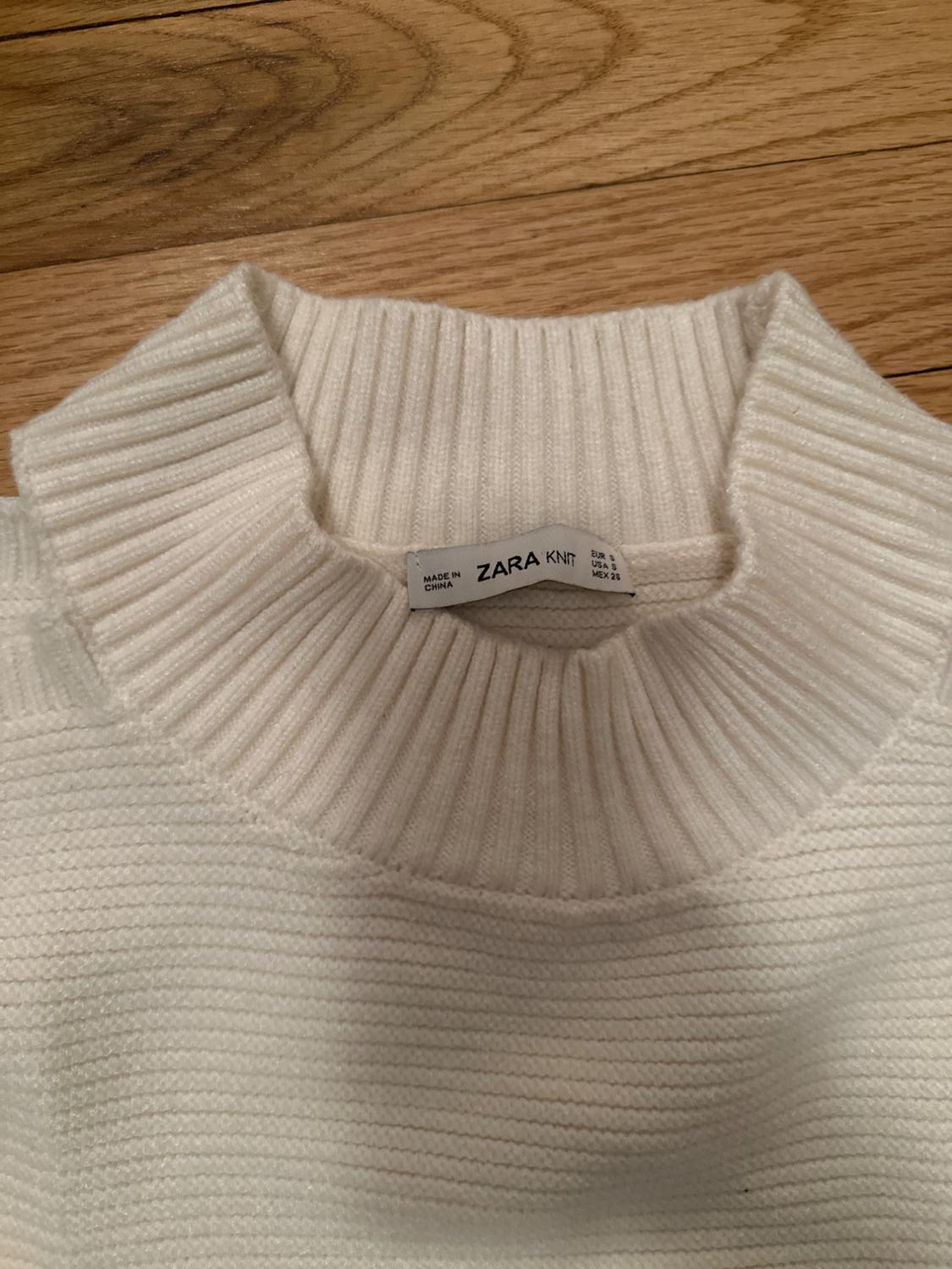 COLD SHOULDER RIBBED SWEATER - Image 2