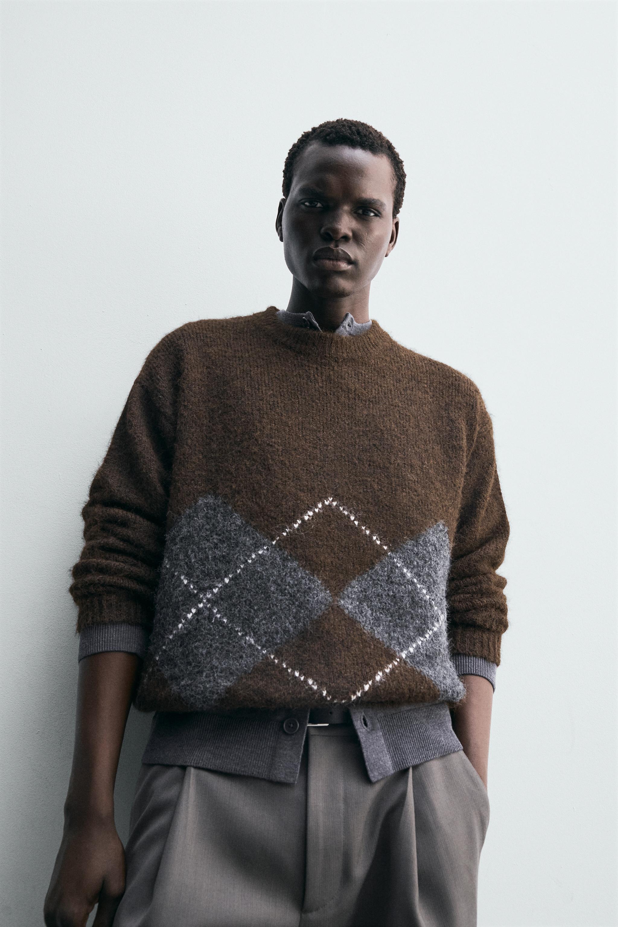DIAMOND JACQUARD SWEATER