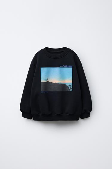 SWEATSHIRT STADT A CORUÑA - Schwarz von Zara
