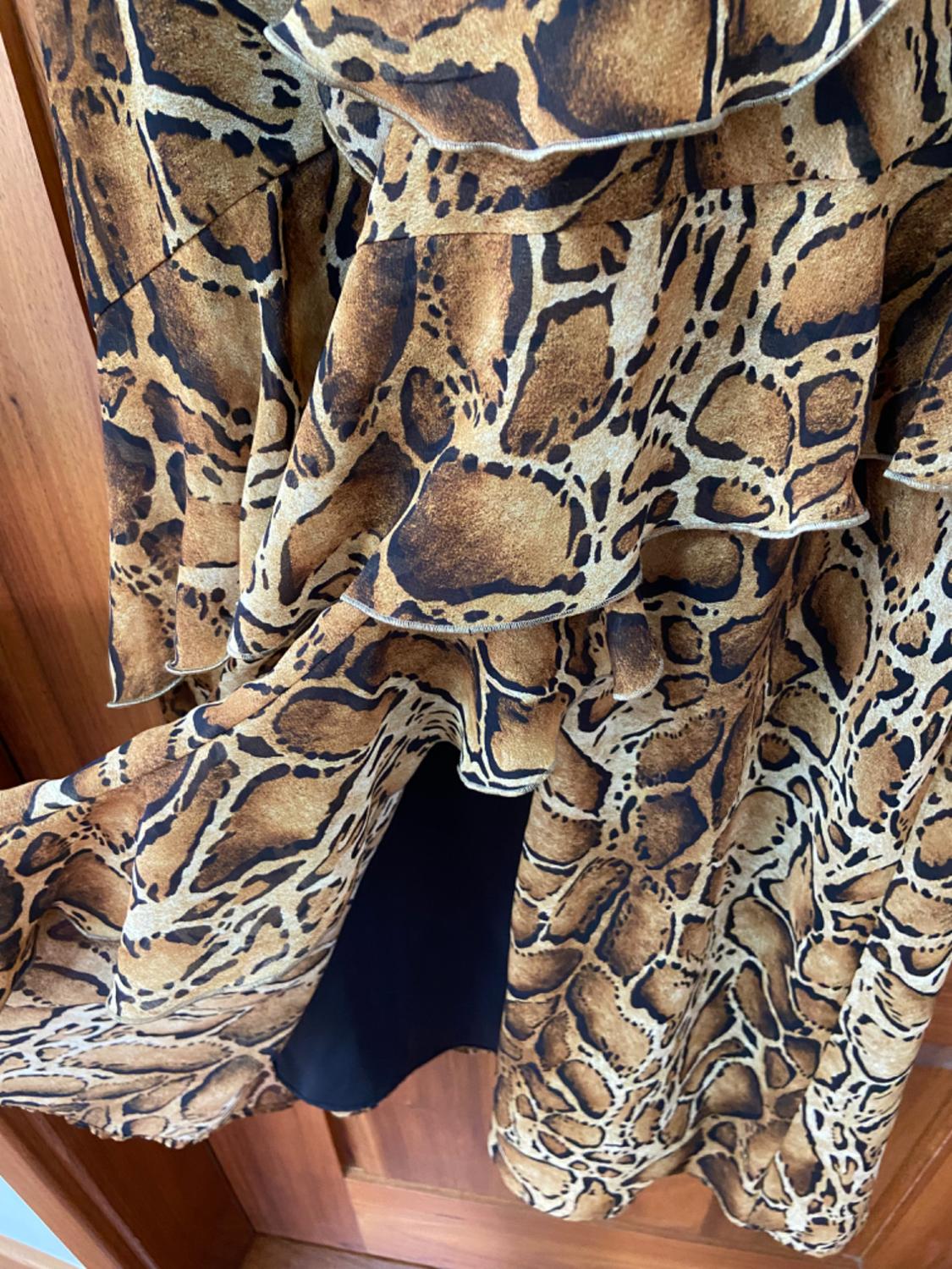 RUFFLED ANIMAL PRINT MIDI DRESS - Image 4