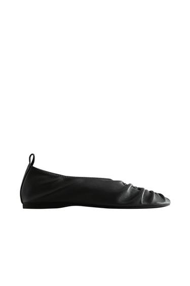 PLEATED LEATHER BALLERINAS - Black by Zara