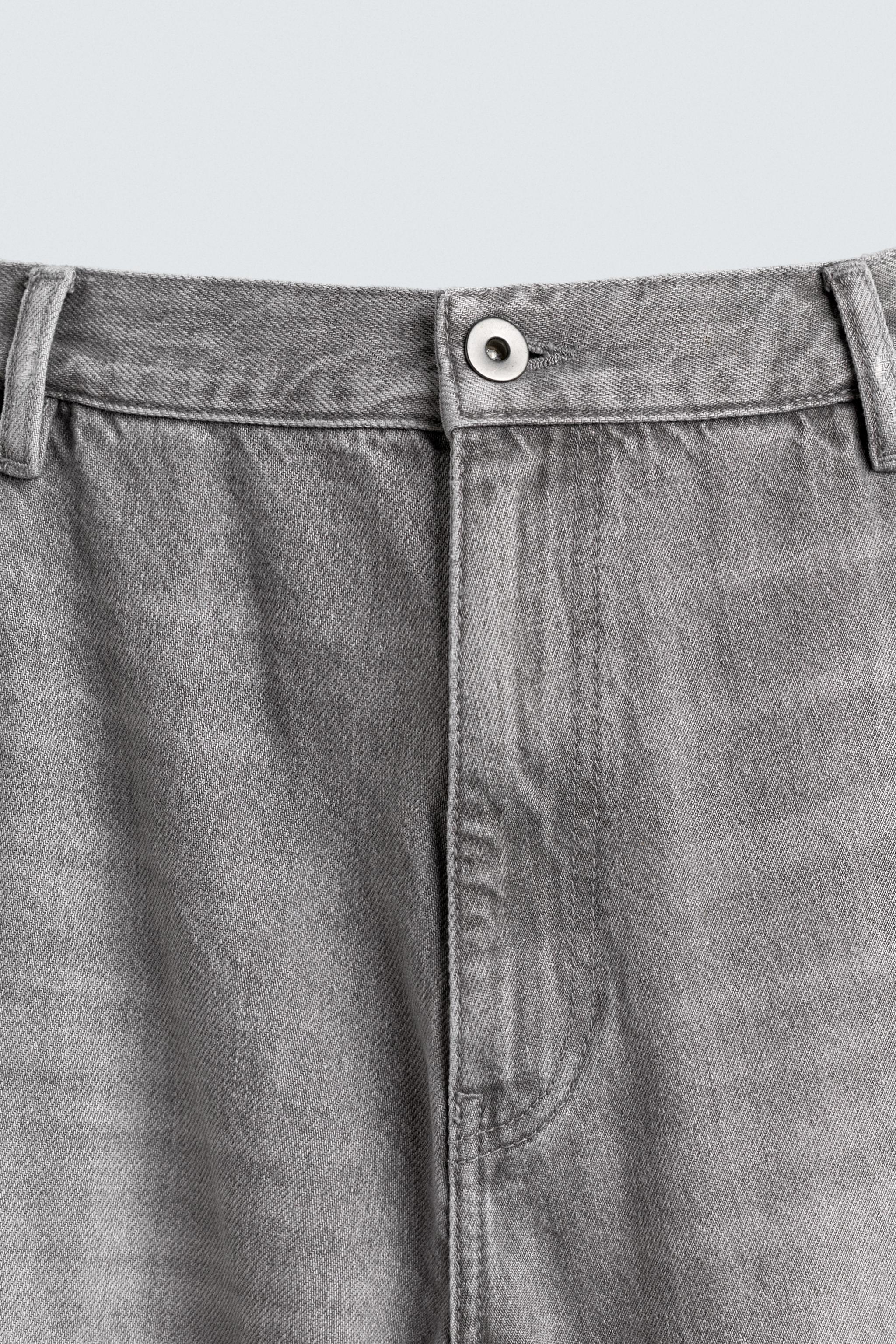 RELAXED FIT CARPENTER POCKET JEANS