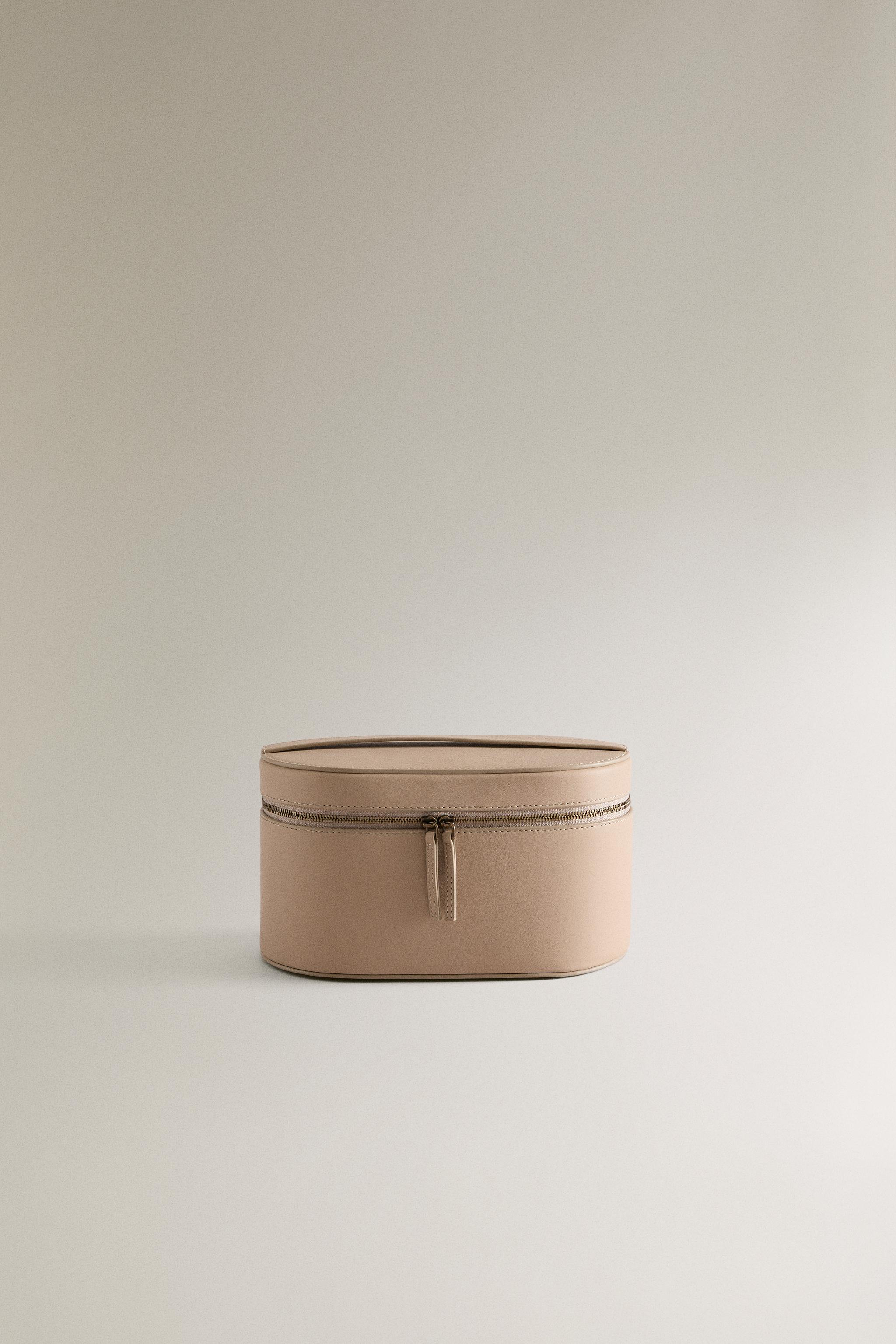 バケハベージュ SMALL RIGID LEATHER MAKEUP BAG - Beige | ZARA United States