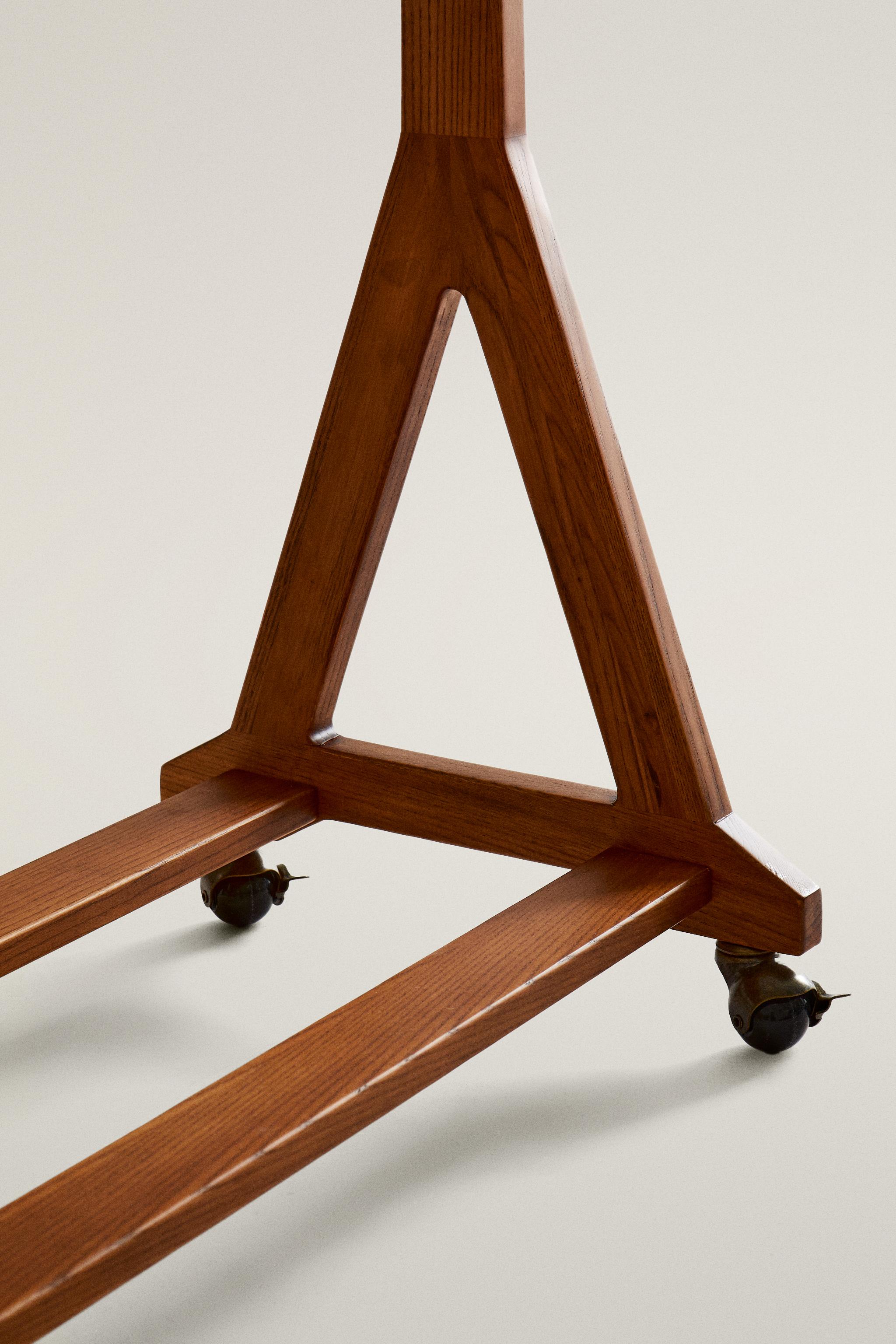 ASH WOOD CLOTHES RACK