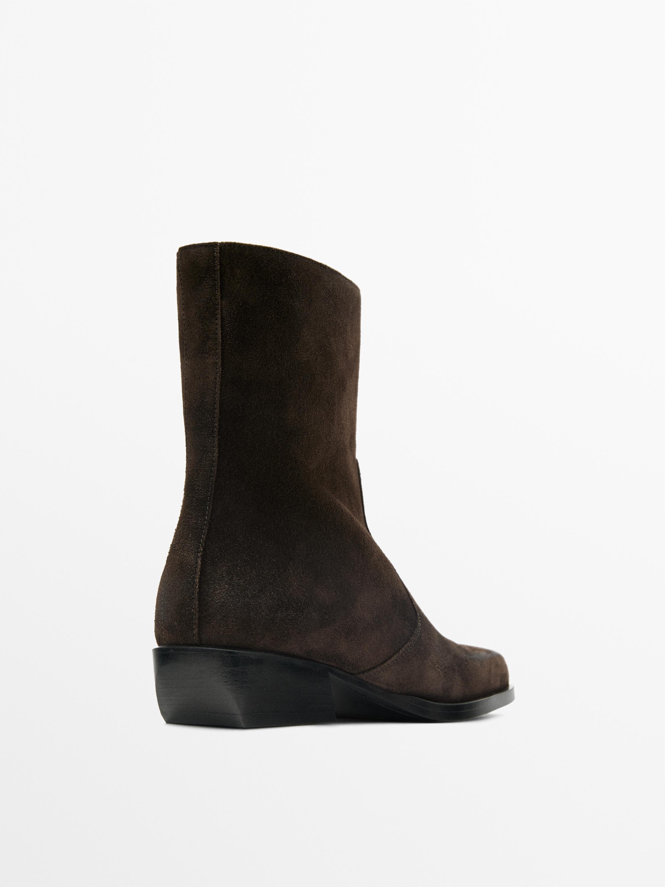 Bottines en croûte de cuir brossées