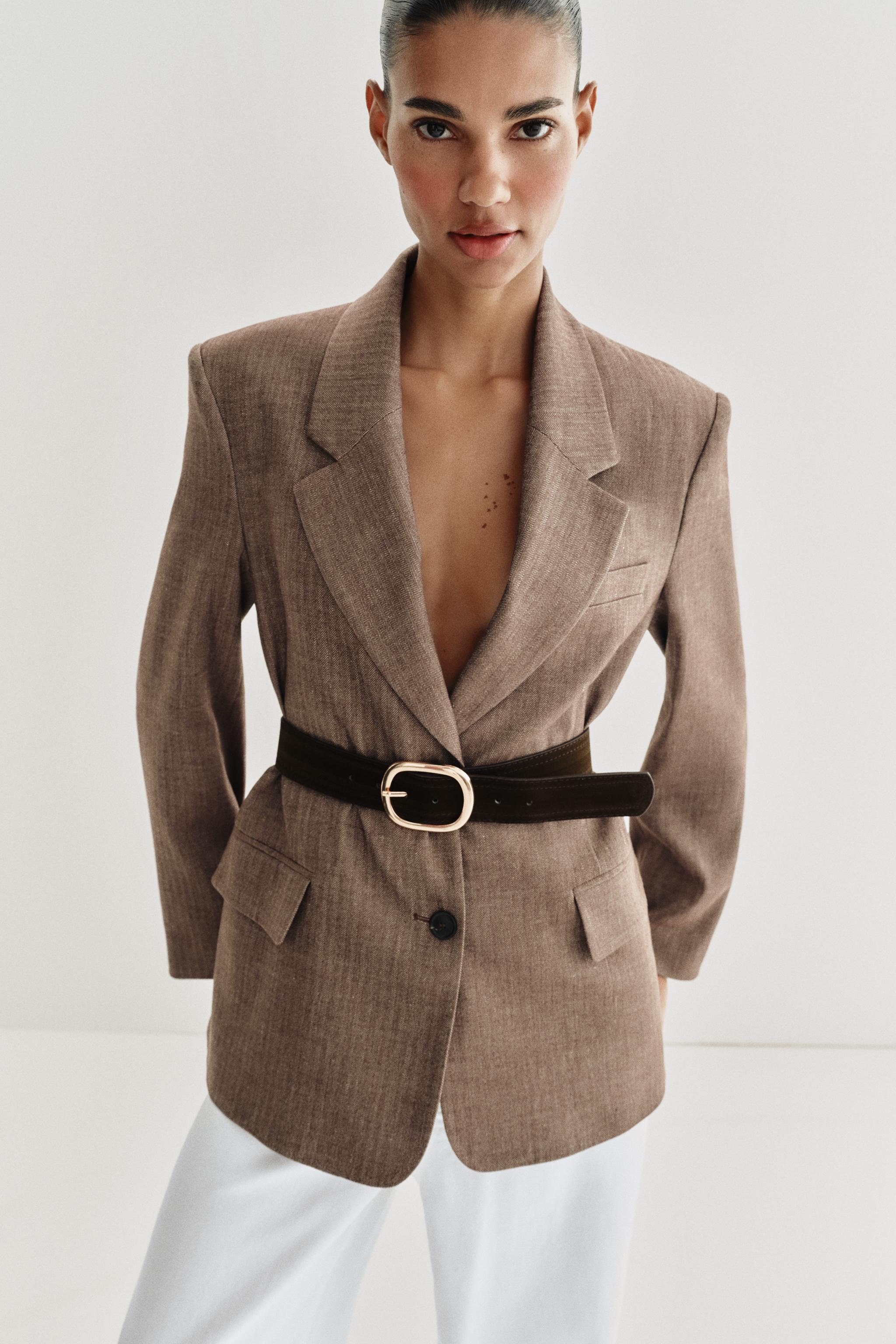 BLAZER À CHEVRONS AVEC CEINTURE