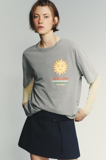 T-SHIRT MIT TEXT-PRINT - Anthrazit von Zara