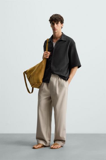 CAMISA FLUIDA RELAXED FIT - Negro de Zara - Imagen 0