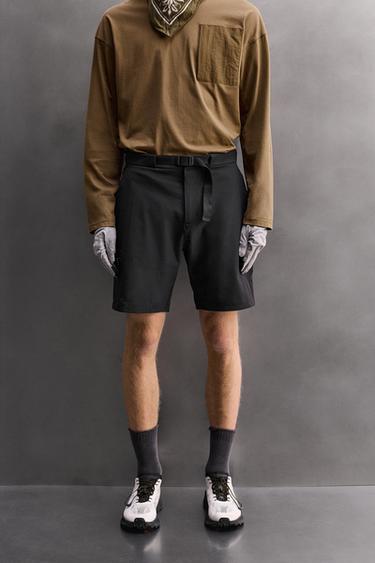 BERMUDA TÉCNICA CARGO - Negro de Zara